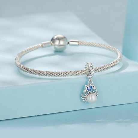 925 Sterling Silver Adorable Crab Pendant