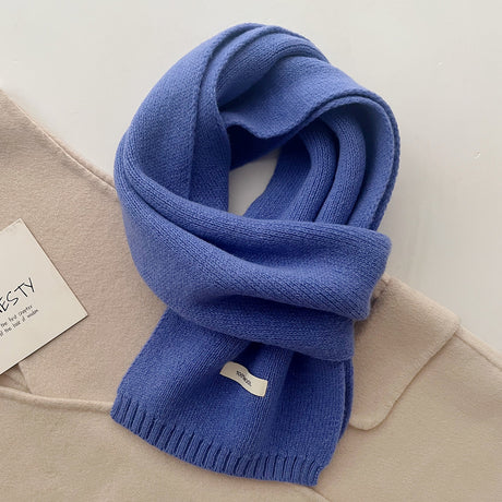 D2A60019-25 Luxurious 100% Wool Scarf for Women and Men - Soft, Warm, and Stylish