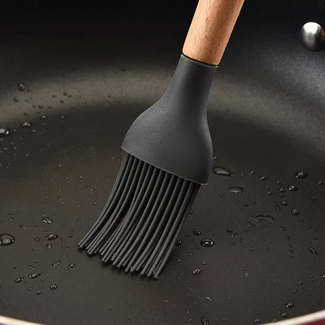 Light Grey And Brown 12-Piece Silicone Kitchen Utensil Set - Non-Stick Food-Grade Silicone Cooking Tools with Wooden Handles and Holder