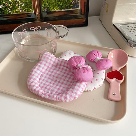 Korean INS Kitty Quilt Insulation Pad, Cute Fabric Kitchen Mat, Desktop Decoration (White and Red)