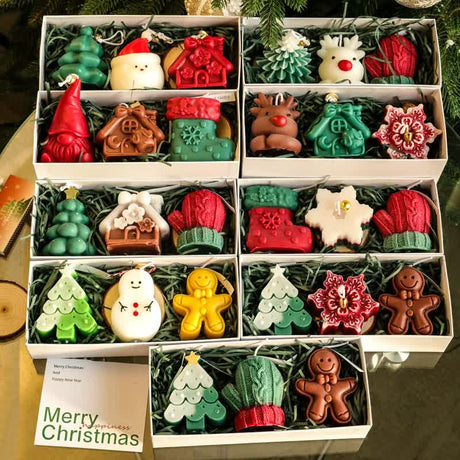 3PCS Christmas Scented Candle Gift Set - Elk, Tree, Gingerbread Man, Glove Shaped for Women, Xmas Home Decor, Party, Bedroom, Table Decorations