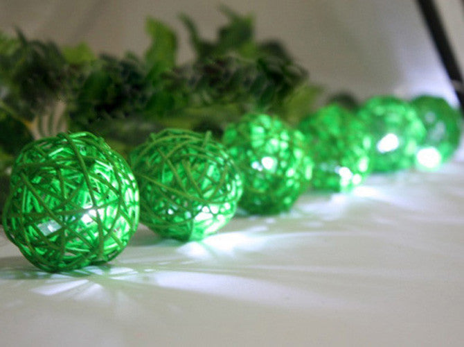 1 Set of Green 5cm Rattan Cane 20 Ball Battery Powered 3m String Lights Christmas Gift Home Wedding Party Bedroom Decoration Table Centrepiece