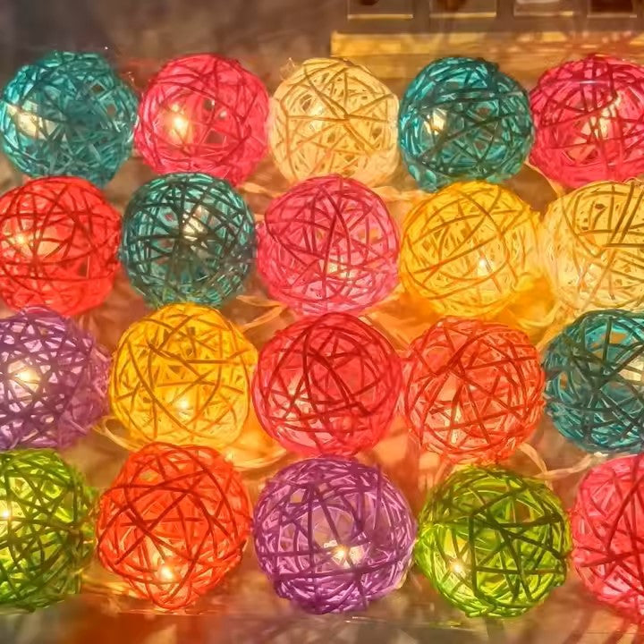 1 Set of Multi Coloured 5cm Rattan Cane 20 Ball Battery Powered 3m String Lights Christmas Gift Home Wedding Party Bedroom Decoration Table Centrepiece
