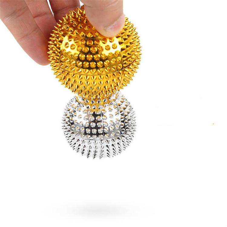 2-In-1 Magnetic Massage Ball For Muscle Relaxation 4.7Cm - Gold