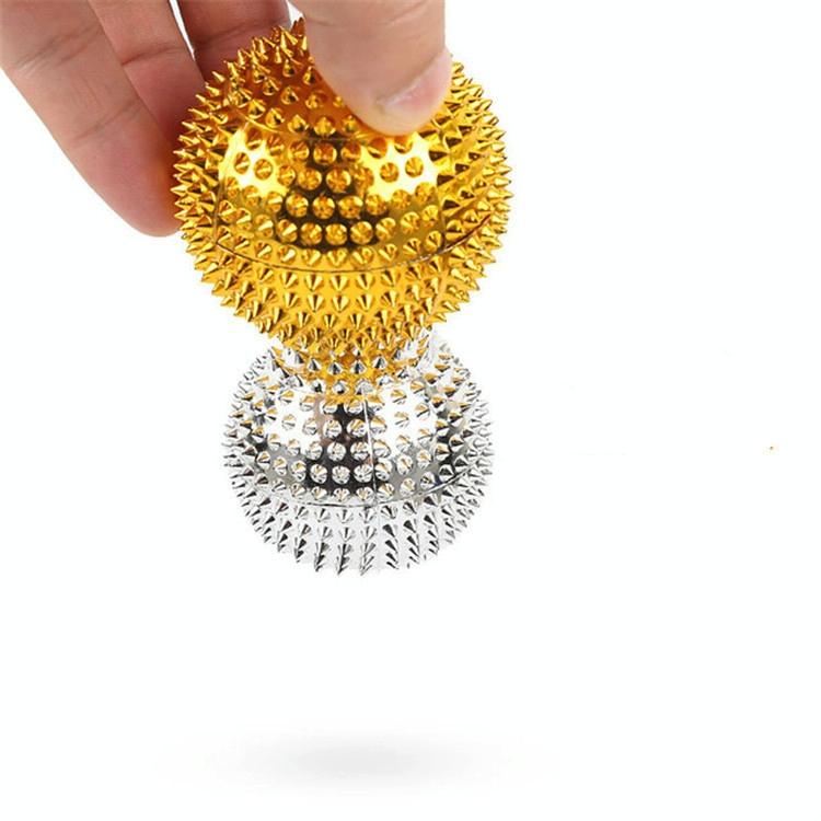 2-In-1 Magnetic Massage Ball For Muscle Relaxation 4.7Cm - Gold