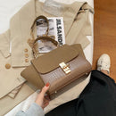 Versatile Vintage Wing Crossbody Bag With Frosted Finish And Chain - Coffee