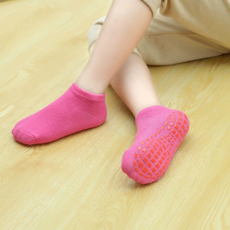 Black 6-Pairs Adult Non-Slip Trampoline Socks - Colorful Anti-Skid Floor Socks with PVC Grip Dots, 35-42EU