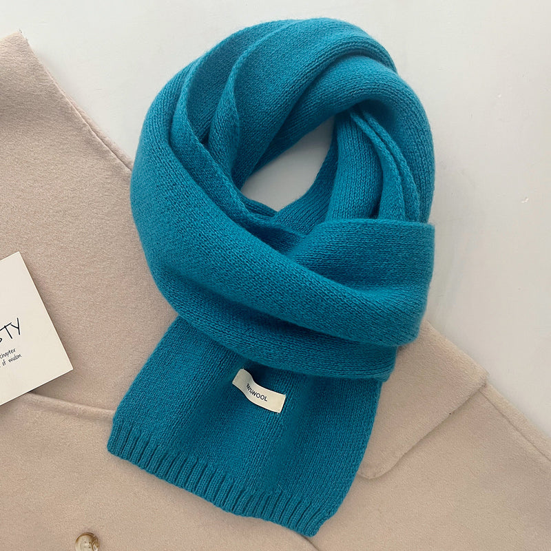 D2A60019-22 Luxurious 100% Wool Scarf for Women and Men - Soft, Warm, and Stylish