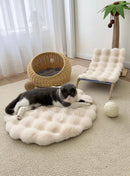 Beige Plush Round Cat Mat - Soft Faux Fur Sleeping Pad (40cm Diameter)
