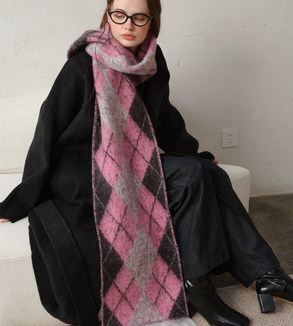 (Black+Pink)Two-Tone Argyle Pattern Scarf - Ladies' Warm Fashion Neckwear, 210x33cm