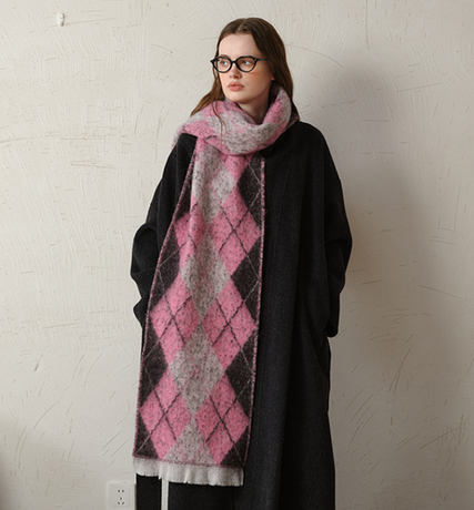 (Black+Pink)Two-Tone Argyle Pattern Scarf - Ladies' Warm Fashion Neckwear, 210x33cm