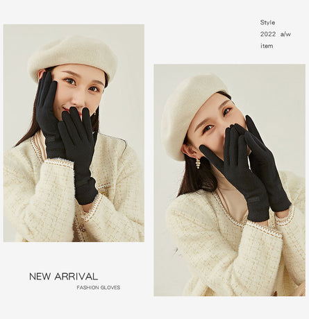 Black Elegant Women's Wool Blend Winter Gloves - Cozy Fleece-Lined Touchscreen Warmth