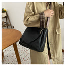 Black Chic 2-Piece Tote Bag Set - Large Capacity Commuter Handbag with Wide Strap Crossbody Purse