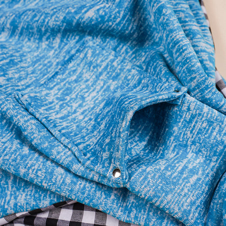 Red Pet Carrier Backpack - Comfortable Shoulder Bag for Cats and Dogs, Ideal for Outdoor Use in Autumn and Winter