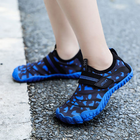 Kids Water Shoes Barefoot Quick Dry Aqua Sports Shoes Boys Girls (Pattern Printed) - Blue Size Bigkid US2=EU32