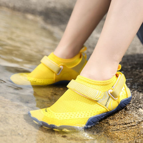 Kids Water Shoes Barefoot Quick Dry Aqua Sports Shoes Boys Girls - Yellow Size Bigkid US2=EU32