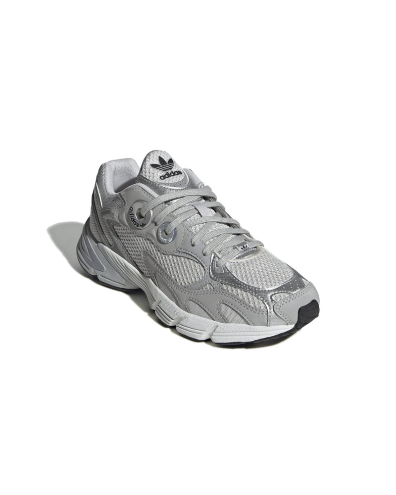 Modern Womens Running Shoes with Engineered Midsole - 9 US